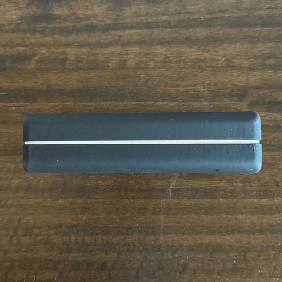 Givenchy sunglasses case - Picture 5 of 6